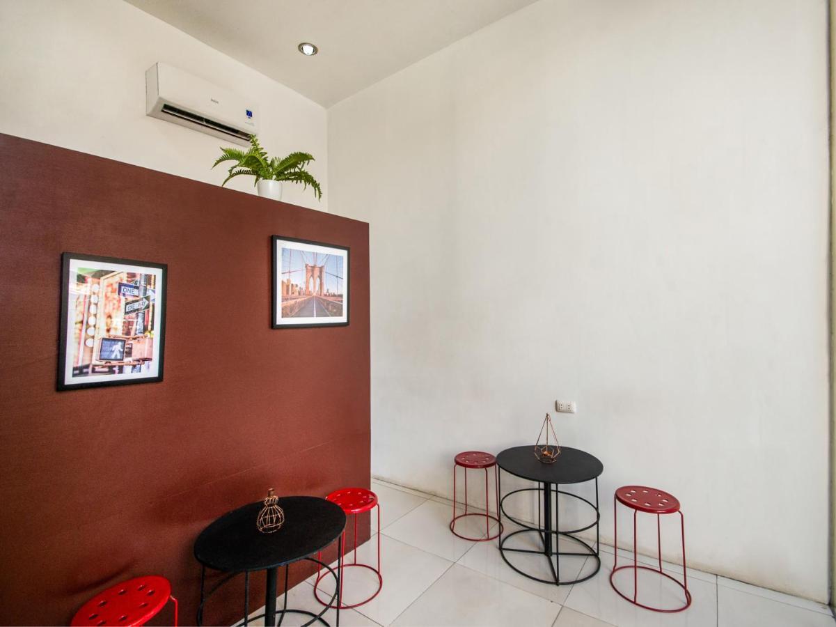 Oyo 443 Maria Cristina Arcade Suites Cebu Exteriér fotografie