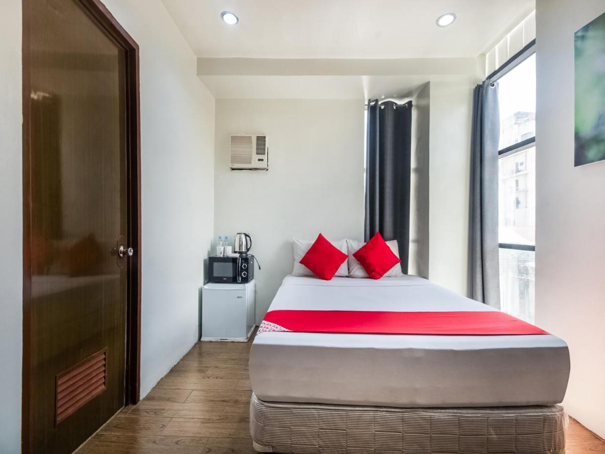 Oyo 443 Maria Cristina Arcade Suites Cebu Exteriér fotografie